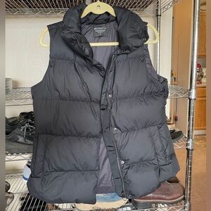 Athleta Black Puffer Vest